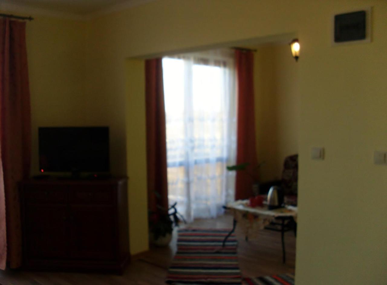 Villa Eden Delux Yanoshi Δωμάτιο φωτογραφία