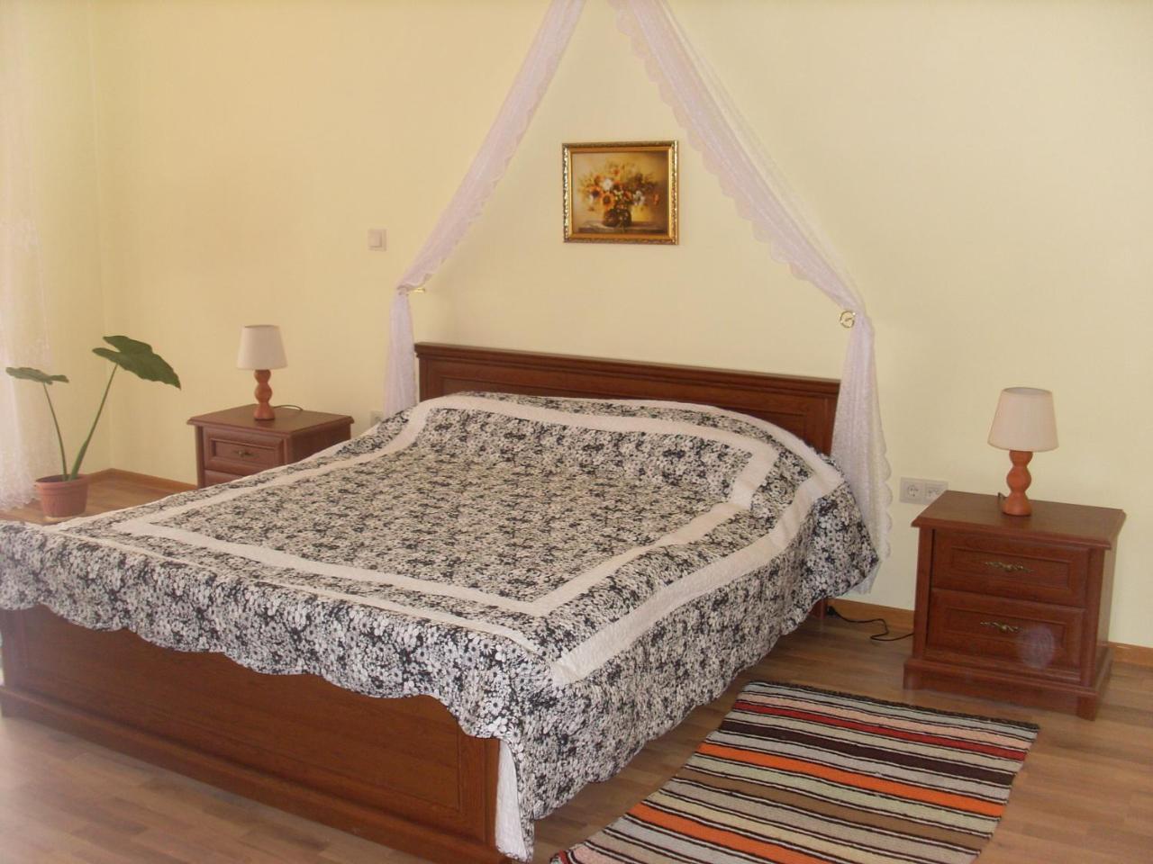 Villa Eden Delux Yanoshi Εξωτερικό φωτογραφία