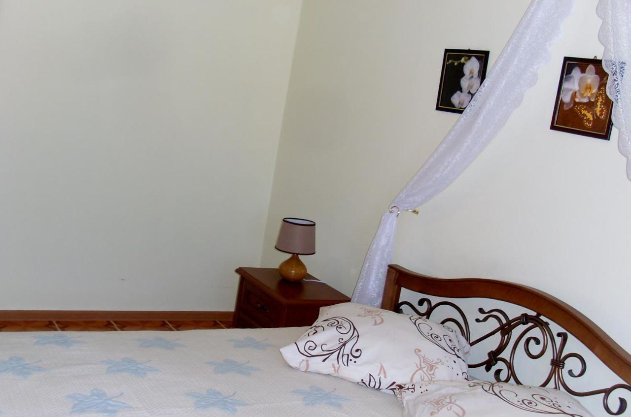 Villa Eden Delux Yanoshi Εξωτερικό φωτογραφία